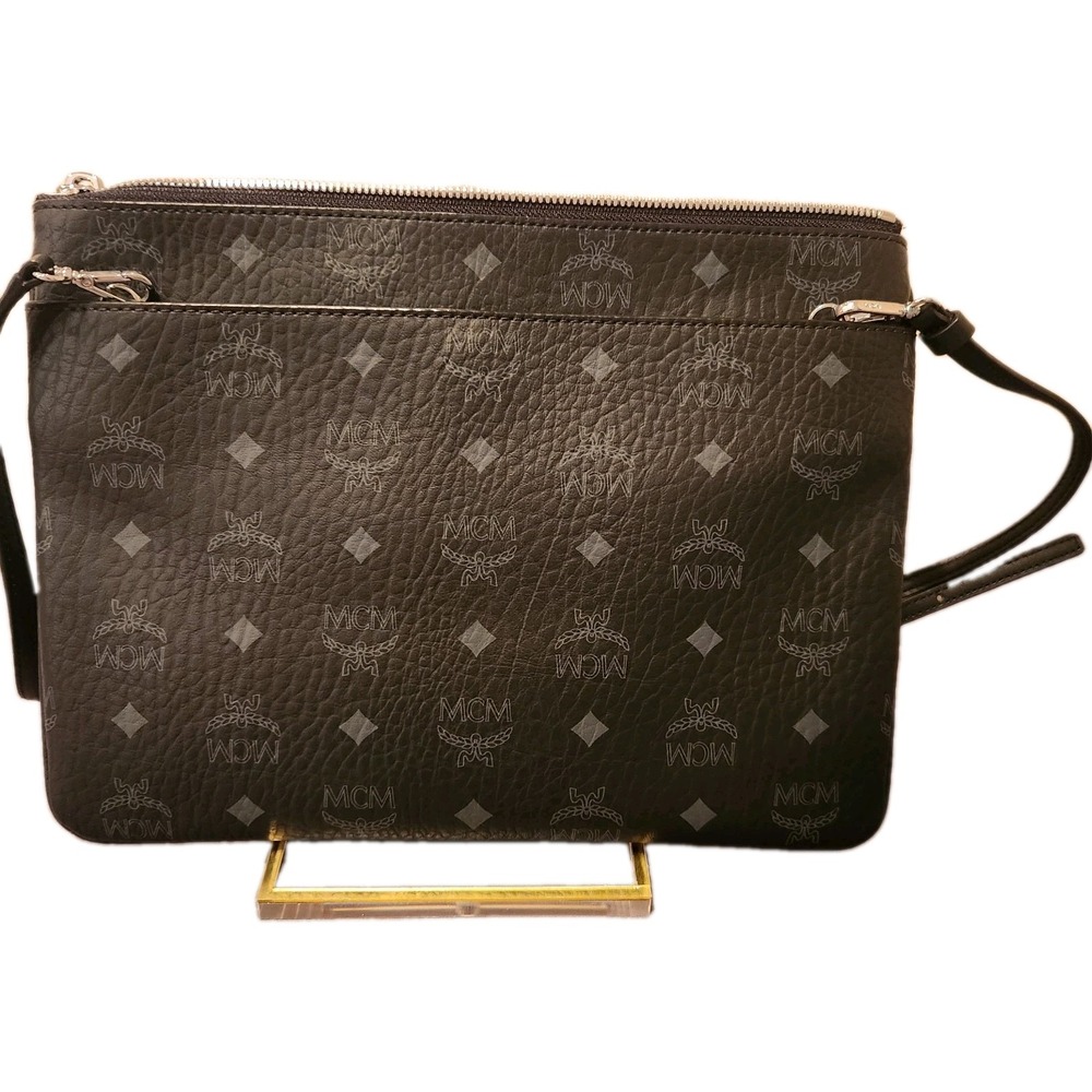 NWT MCM Klara Monogram Black Leather Crossbody Pouch Clutch w Detachable Strap